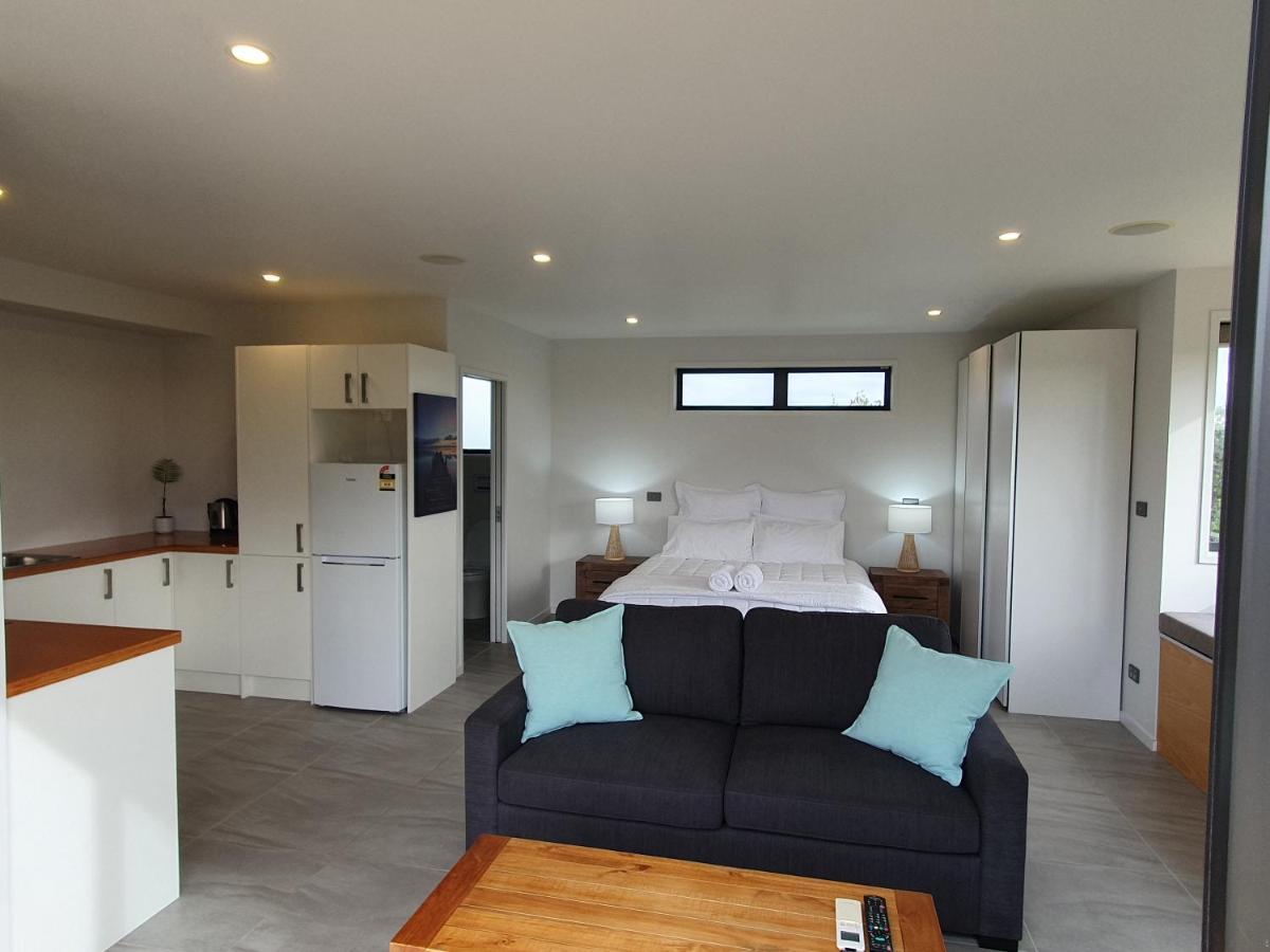 Vineyard Vacation Mangawhai Exterior foto